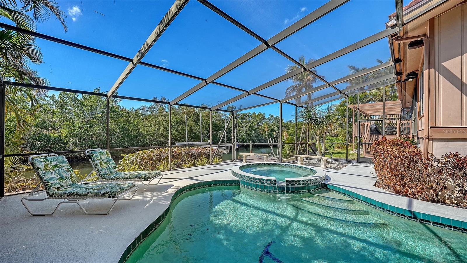 3131 BAYOU SOUND, LONGBOAT KEY, FL — photo 13