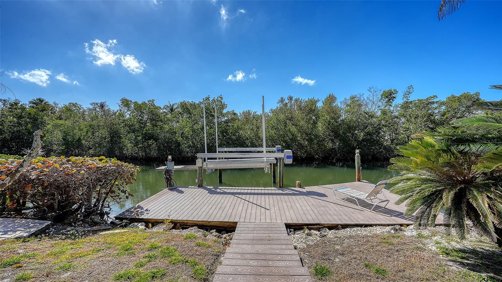 3131 BAYOU SOUND, LONGBOAT KEY, FL — photo 14