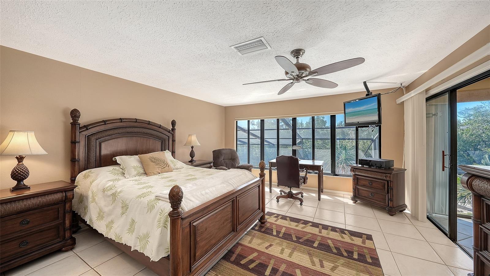 3131 BAYOU SOUND, LONGBOAT KEY, FL — photo 23