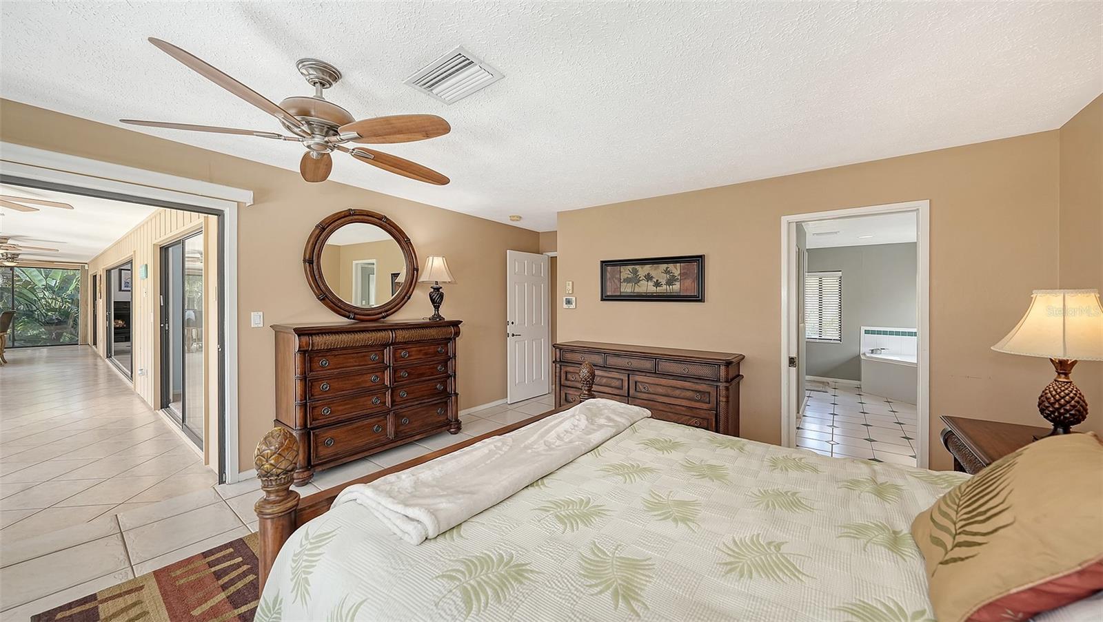 3131 BAYOU SOUND, LONGBOAT KEY, FL — photo 25