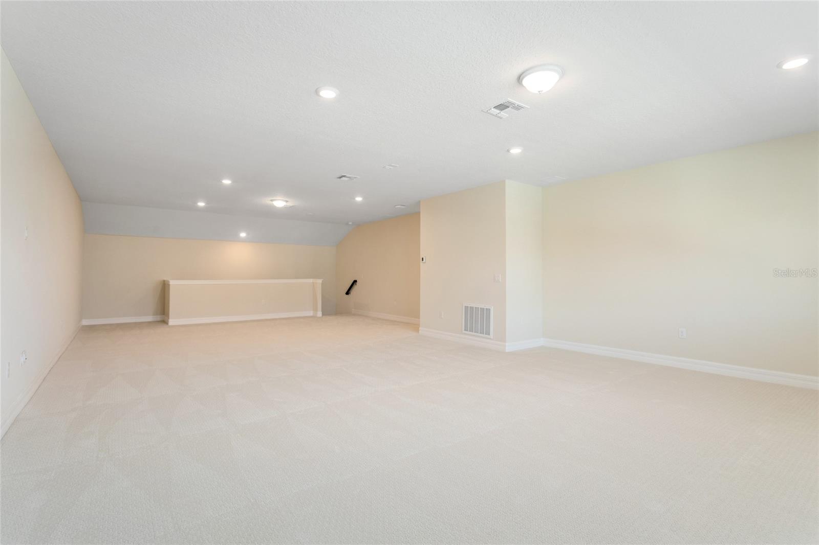 9212 HANGING VINE CT, ORLANDO, FL — photo 34