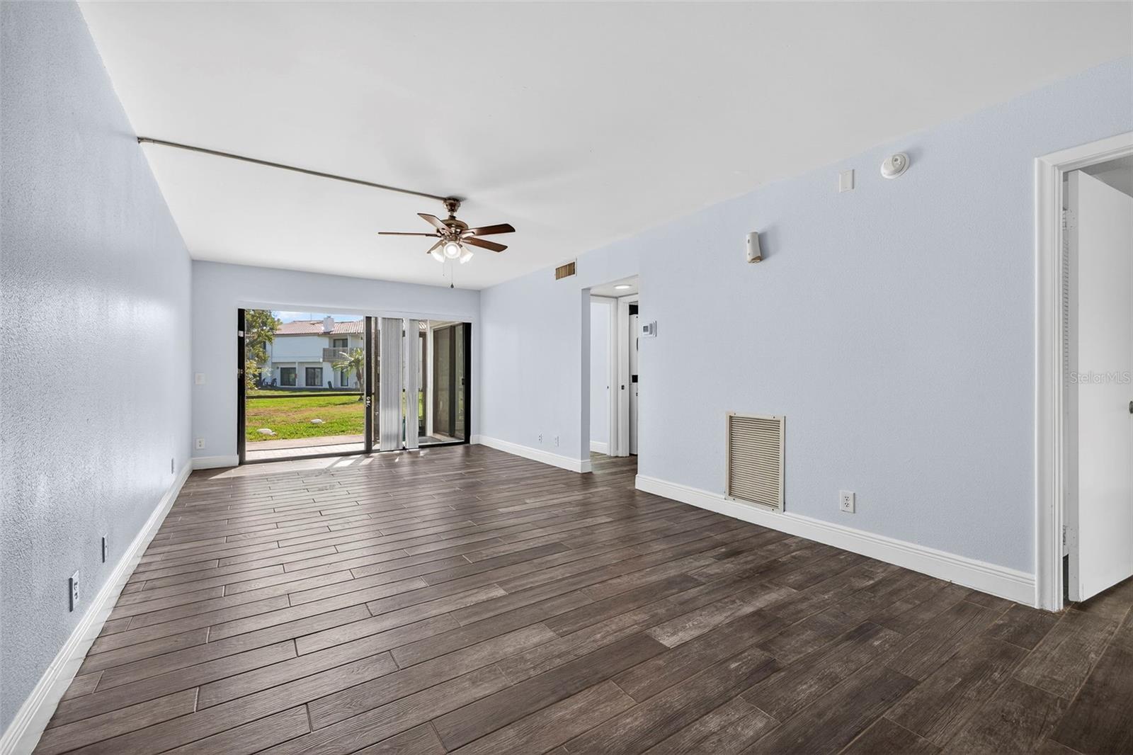 6210 SUN BLVD #112, ST PETERSBURG, FL — photo 8