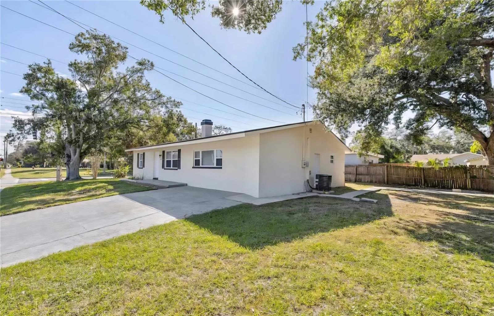 1004 N BETTY LN, CLEARWATER, FL — photo 5