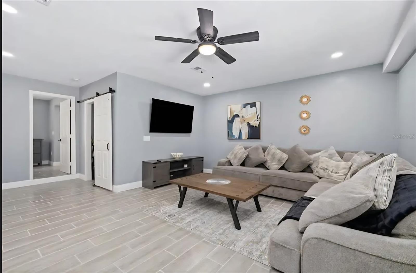 1004 N BETTY LN, CLEARWATER, FL — photo 6