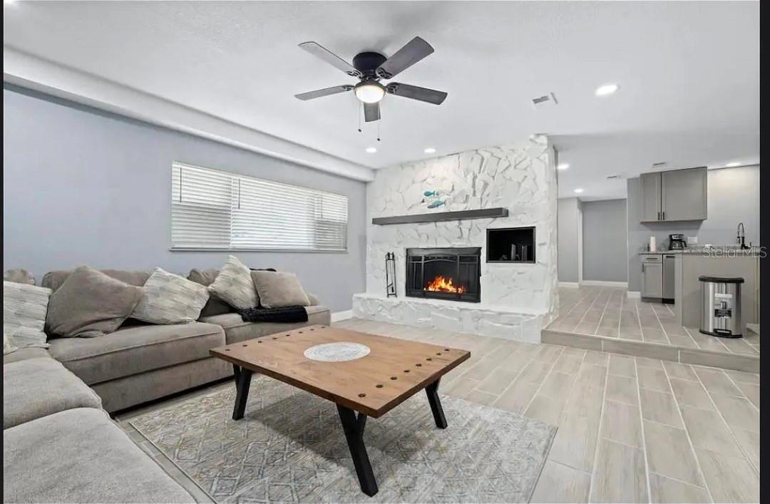1004 N BETTY LN, CLEARWATER, FL — photo 7