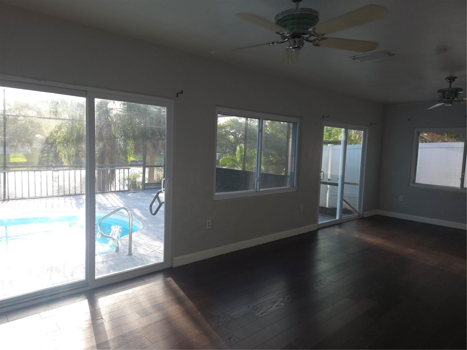 2075 N KEENE RD, CLEARWATER, FL — photo 9
