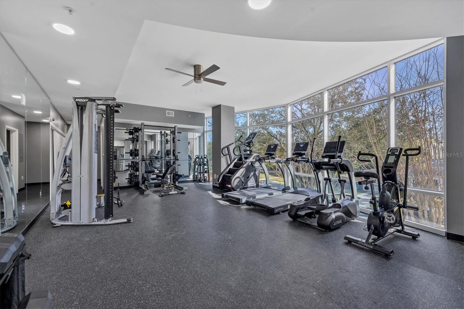 525 E JACKSON ST #P4, ORLANDO, FL — photo 34