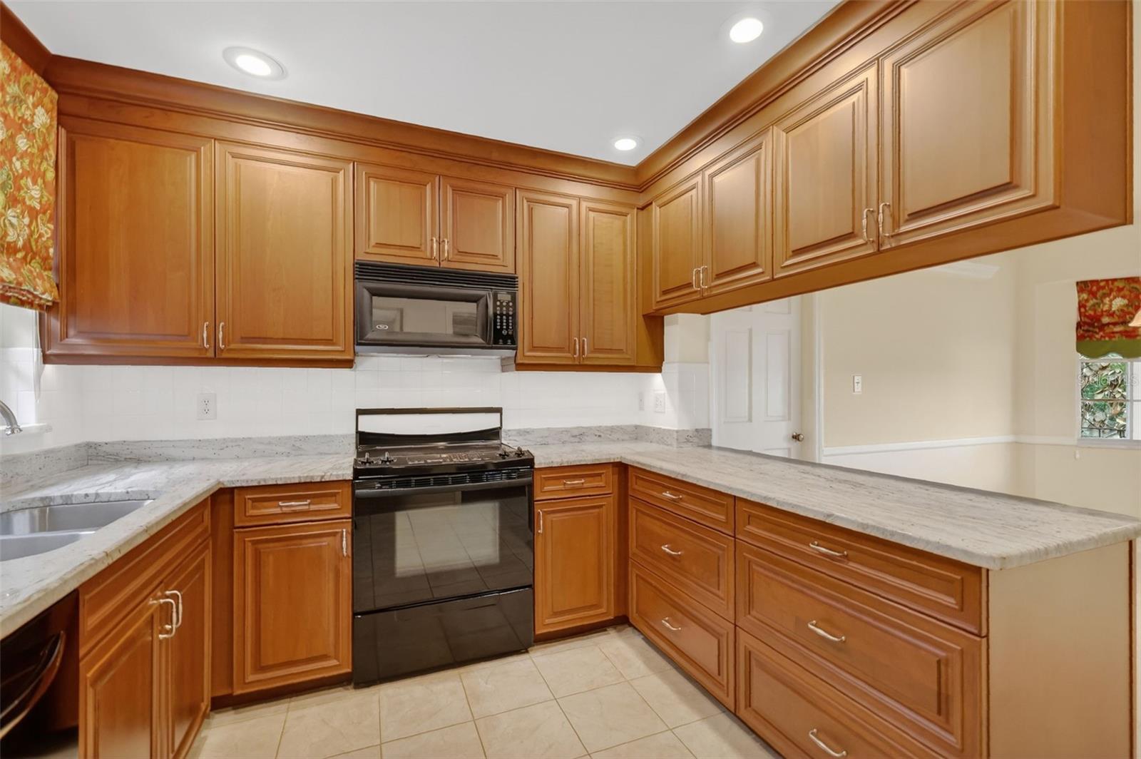 2000 COUNTRY CLUB DRIVE, EUSTIS, FL — photo 17