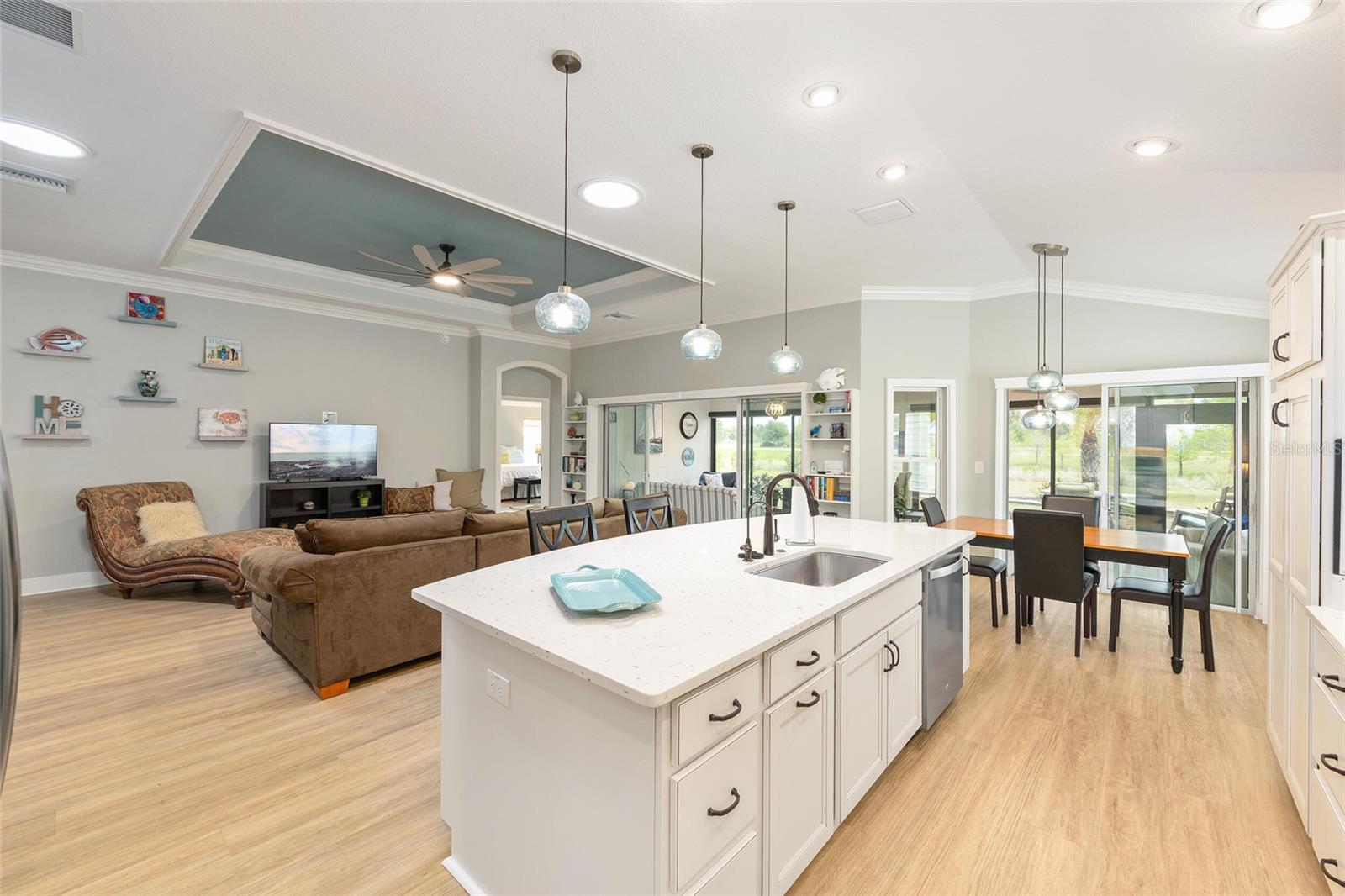 2140 BILLER CIR, THE VILLAGES, FL — photo 16