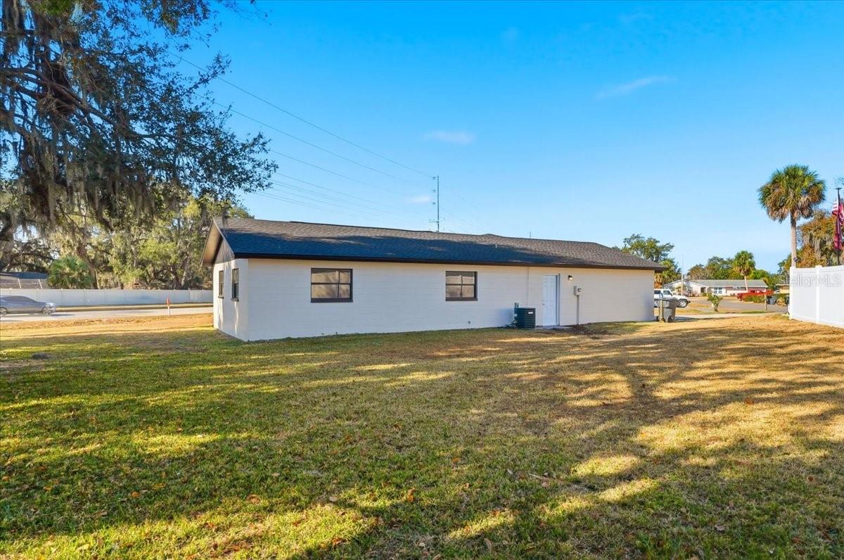6134 CHRISTINA DR E, LAKELAND, FL — photo 4