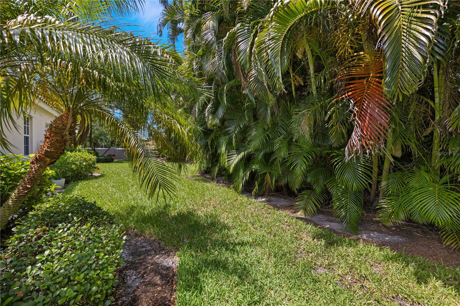 15236 KNOTS LNDG, FORT MYERS, FL — photo 27