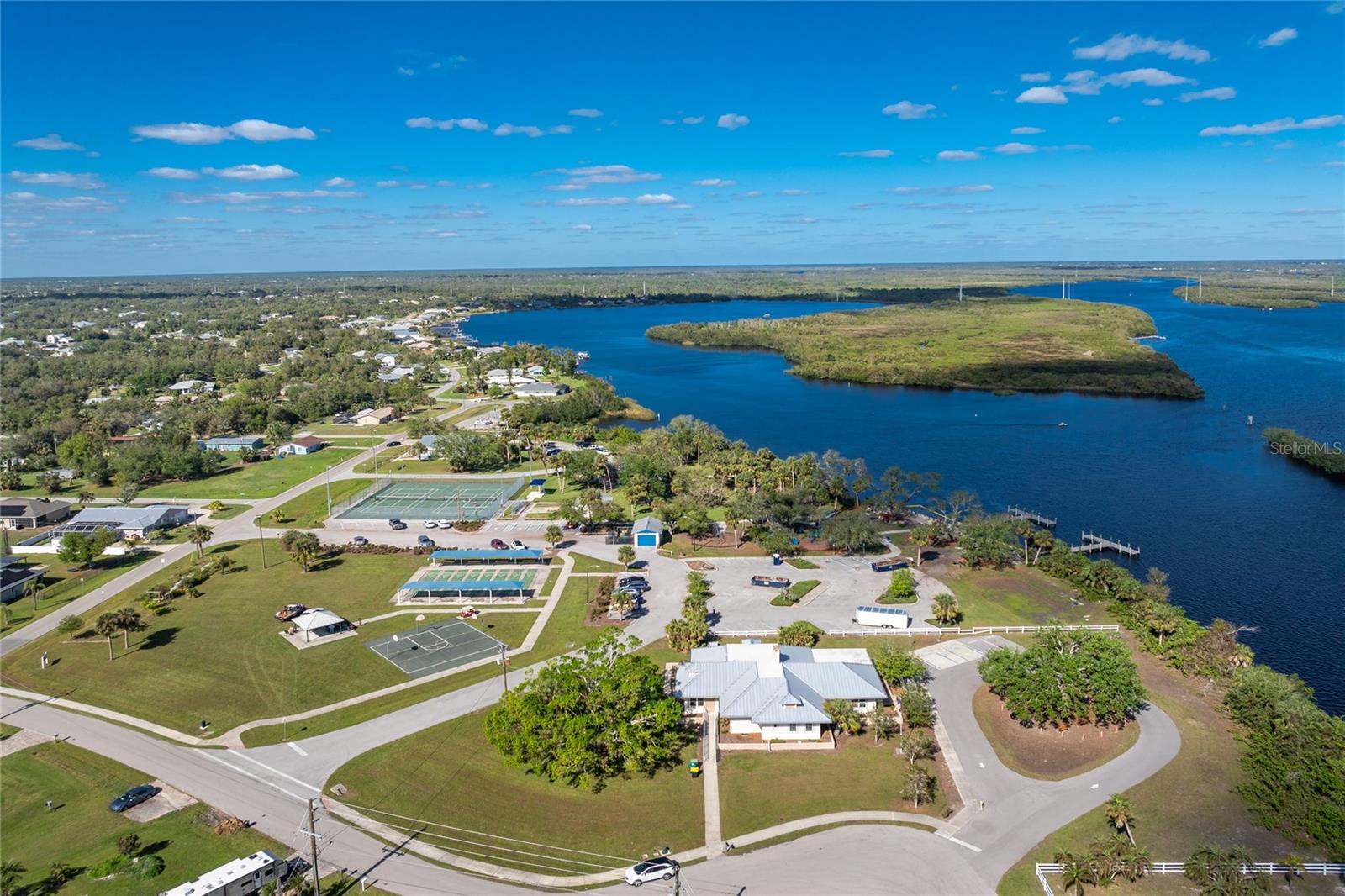 27362 SAN CARLOS DR, PUNTA GORDA, FL — photo 32