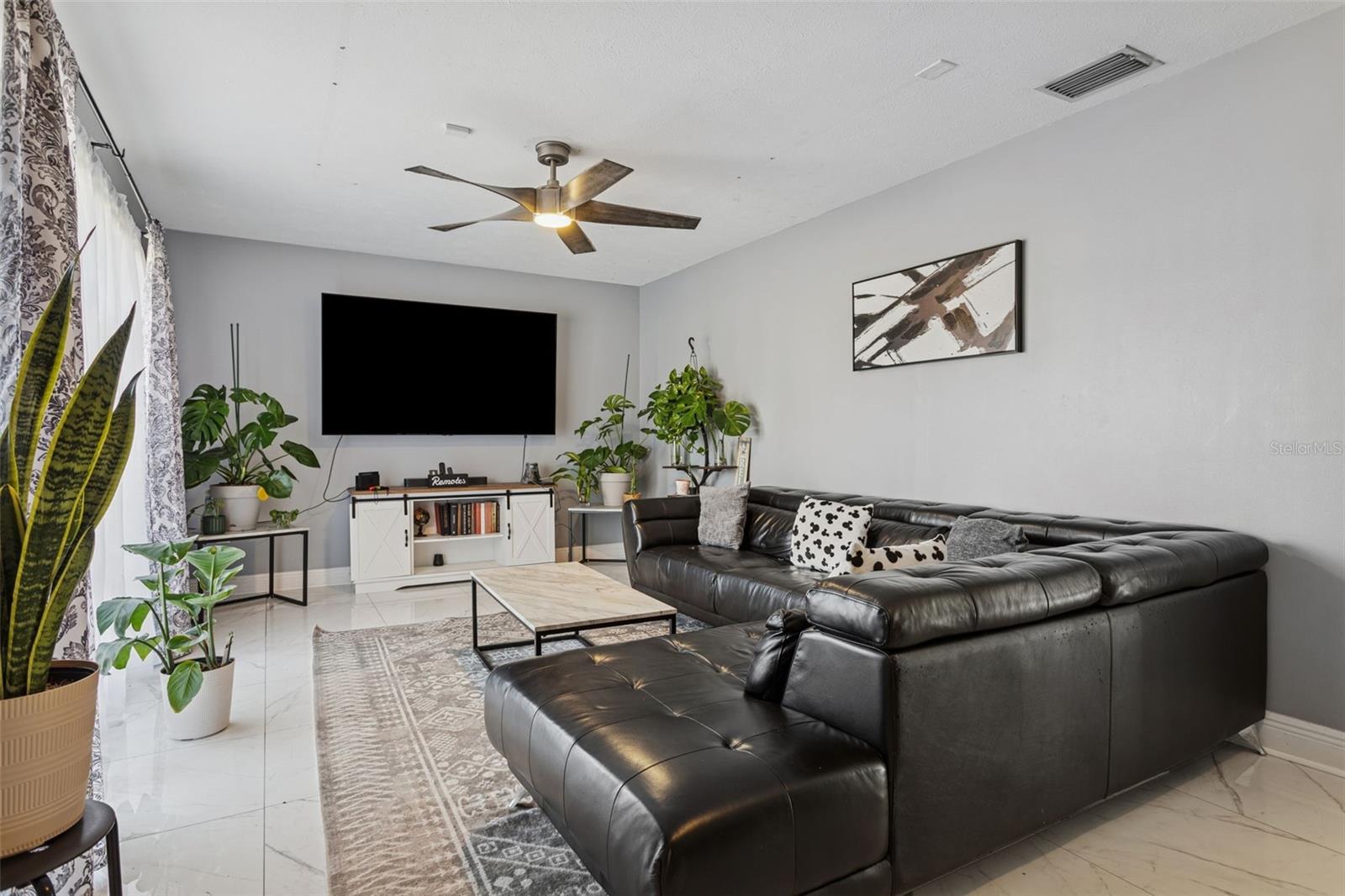 1614 BERKSHIRE DR, BRANDON, FL — photo 4
