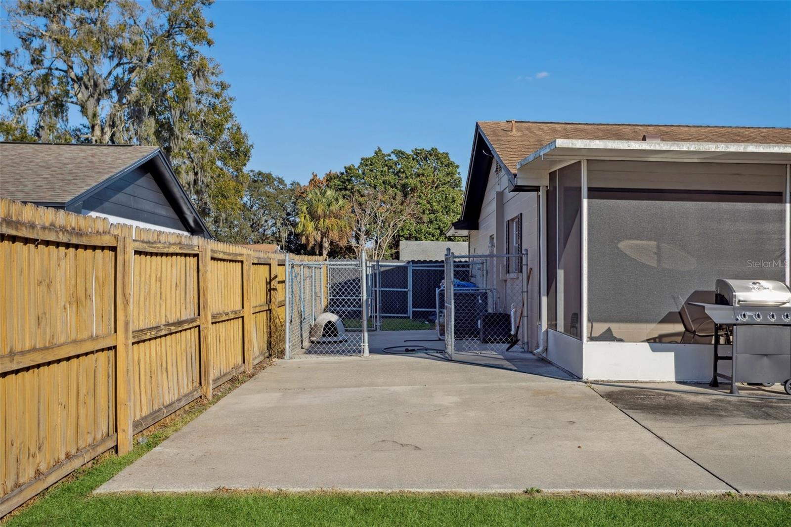 1614 BERKSHIRE DR, BRANDON, FL — photo 25