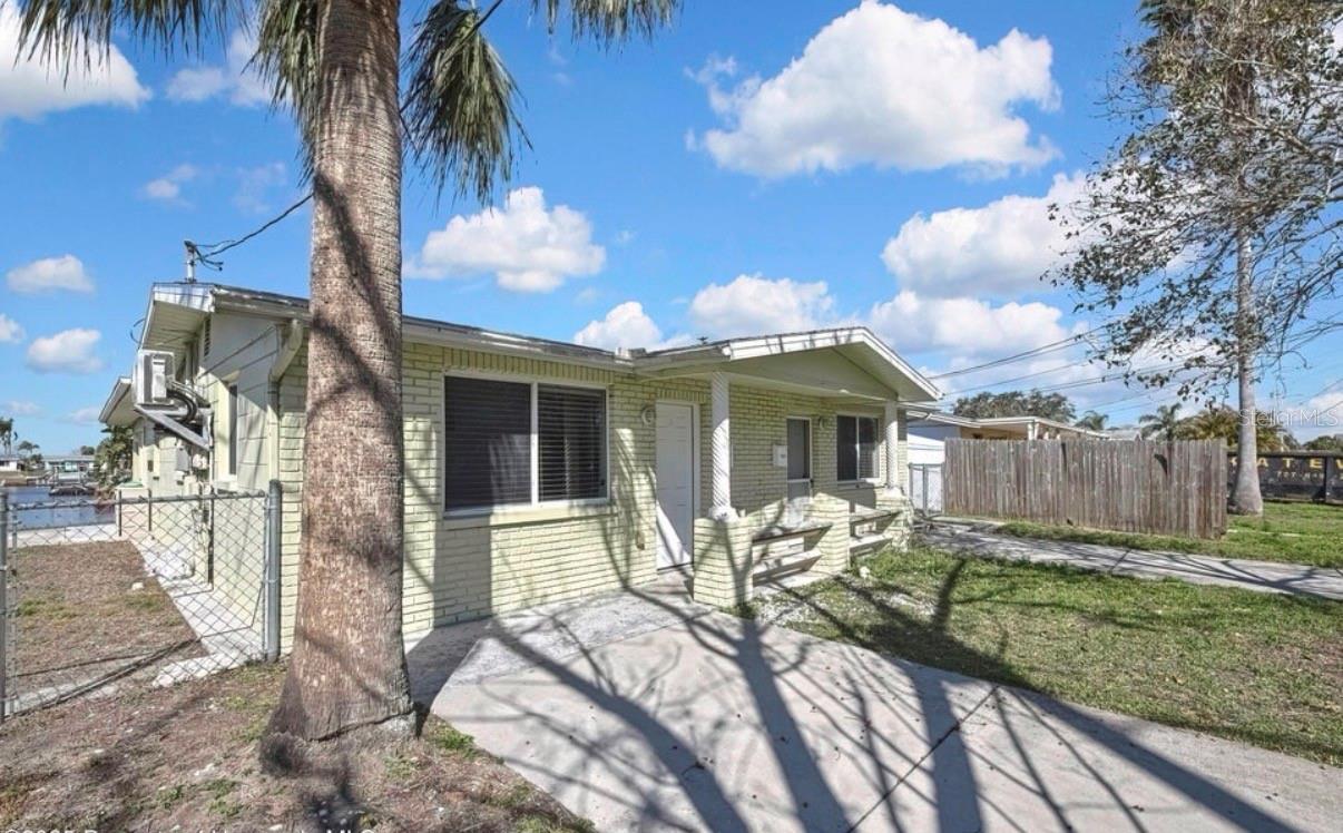 12527 1ST ISLE, HUDSON, FL — photo 69