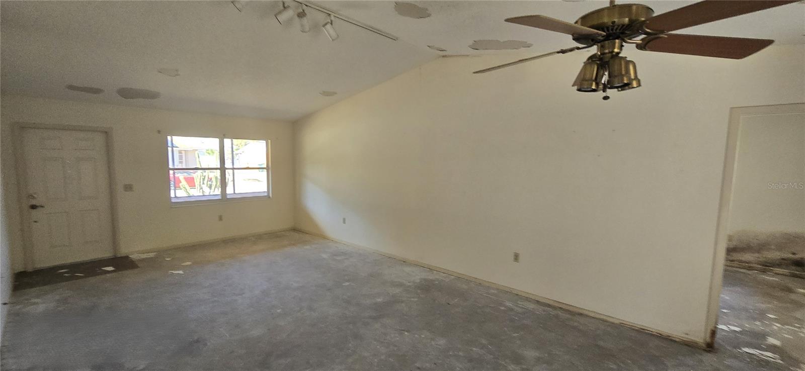 2094 CARPETGREEN ST, PORT CHARLOTTE, FL — photo 4