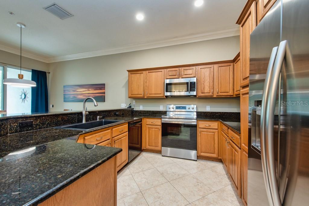 1430 MANATEE CIR, TARPON SPRINGS, FL — photo 19