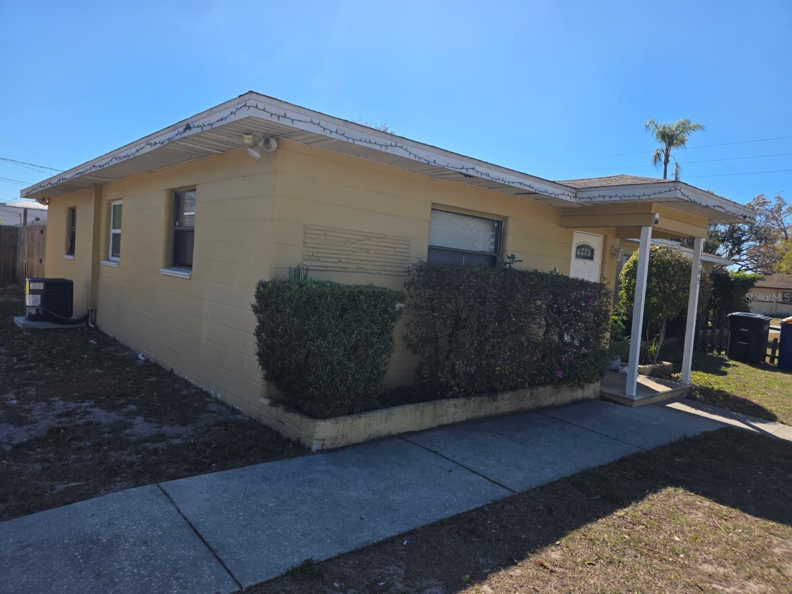 1965 RAINBOW DR, CLEARWATER, FL