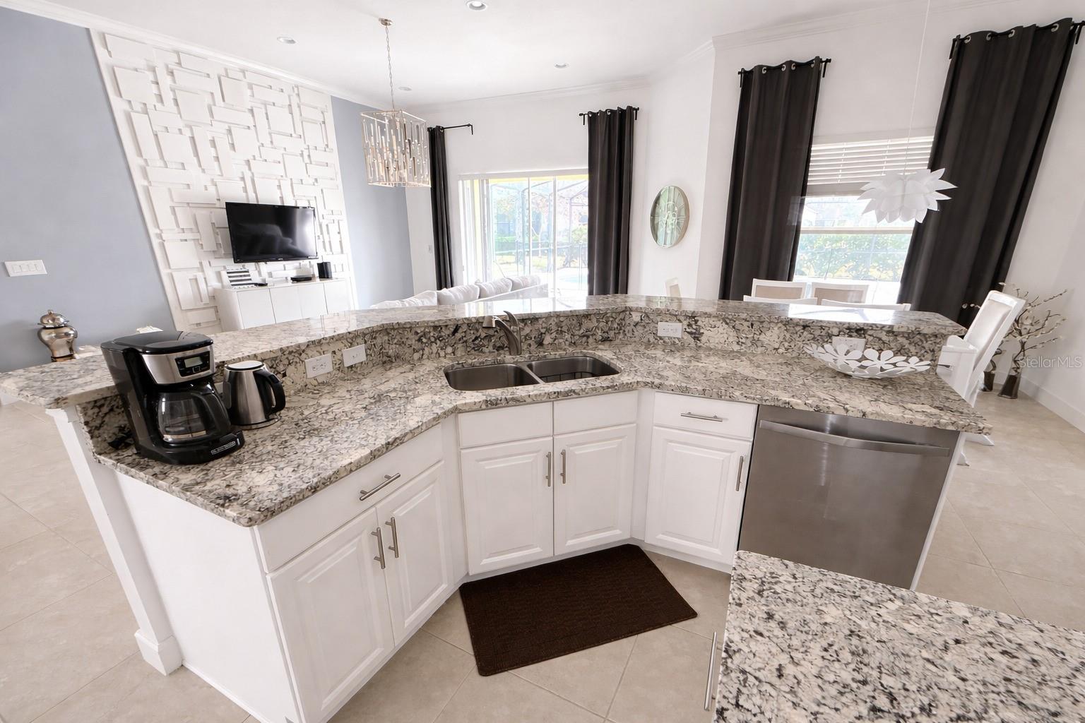 4084 OAKTREE DR, DAVENPORT, FL — photo 10
