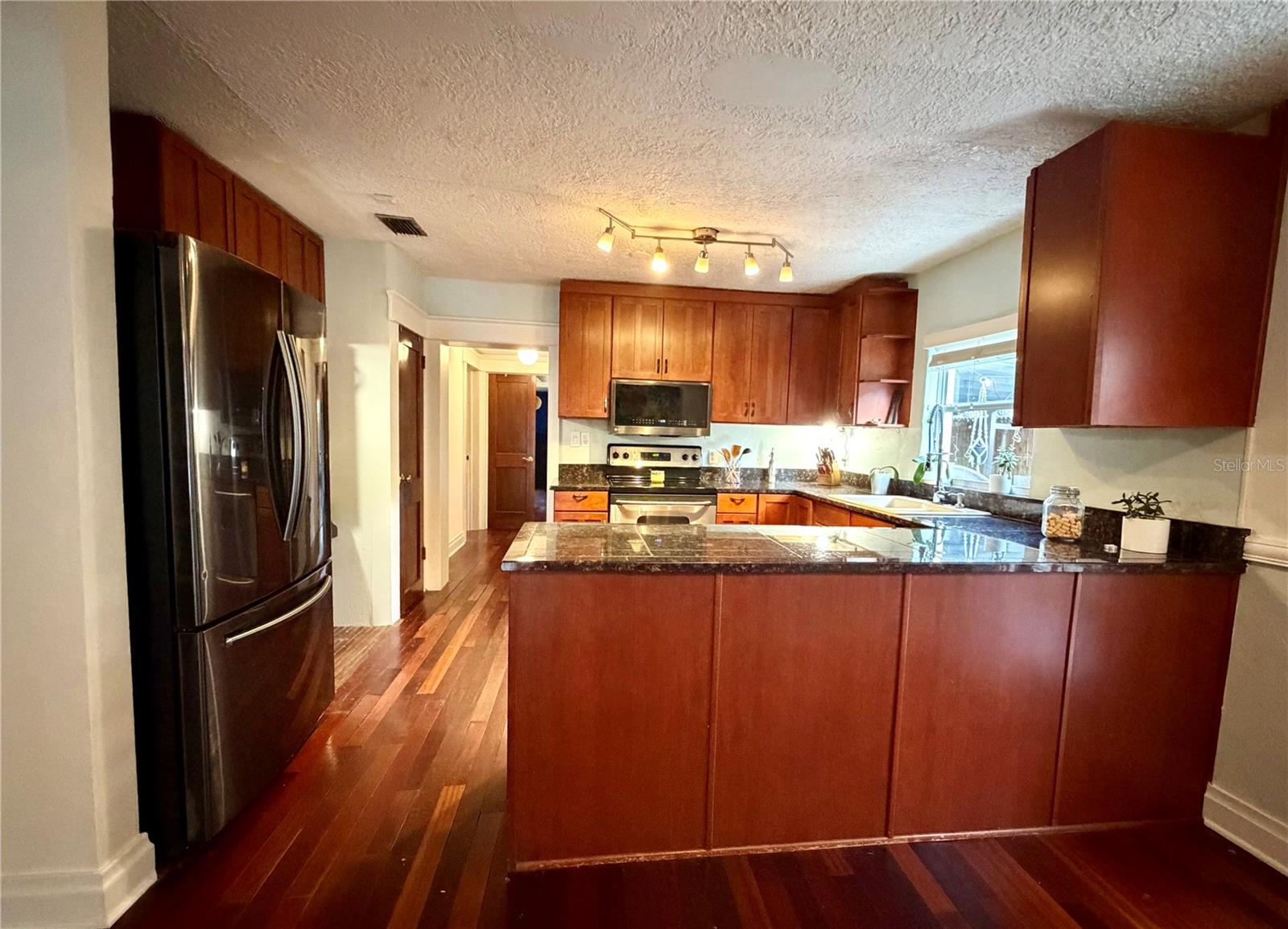 403 W CHELSEA ST, TAMPA, FL — photo 17