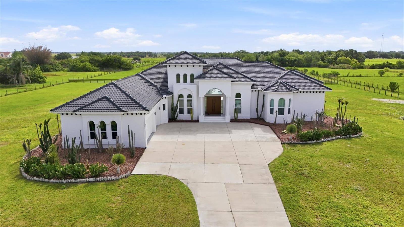 14325 MJ RD, MYAKKA CITY, FL — photo 2
