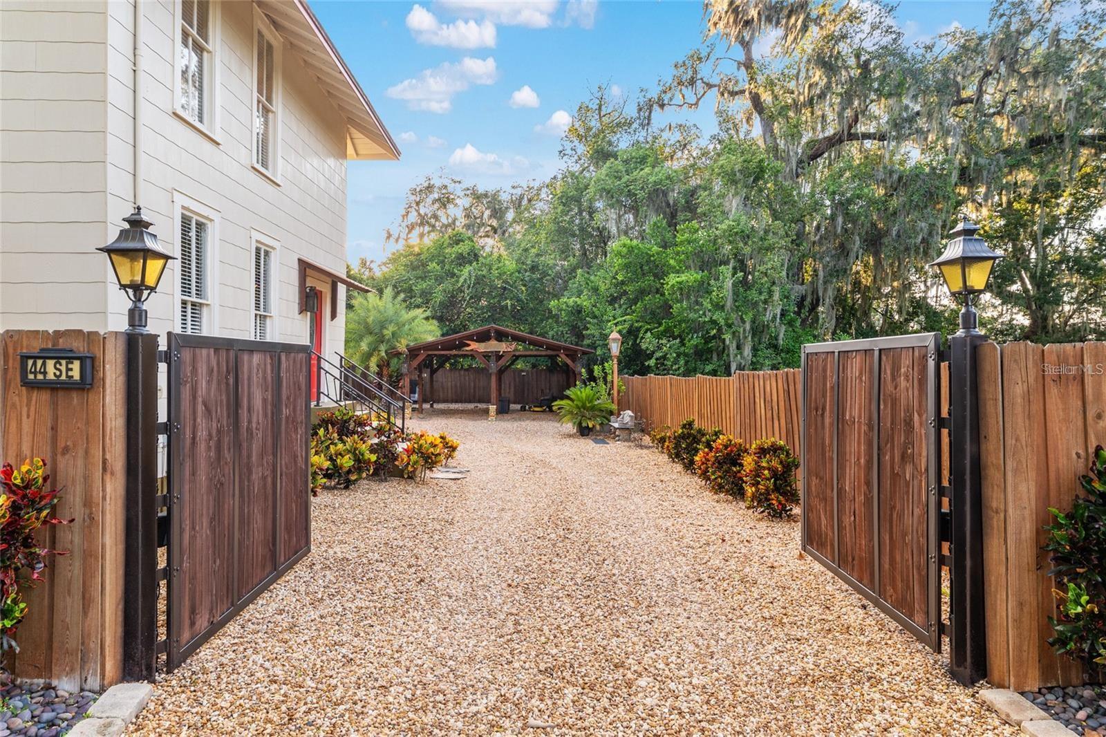 44 SE 9TH TER, OCALA, FL — photo 9