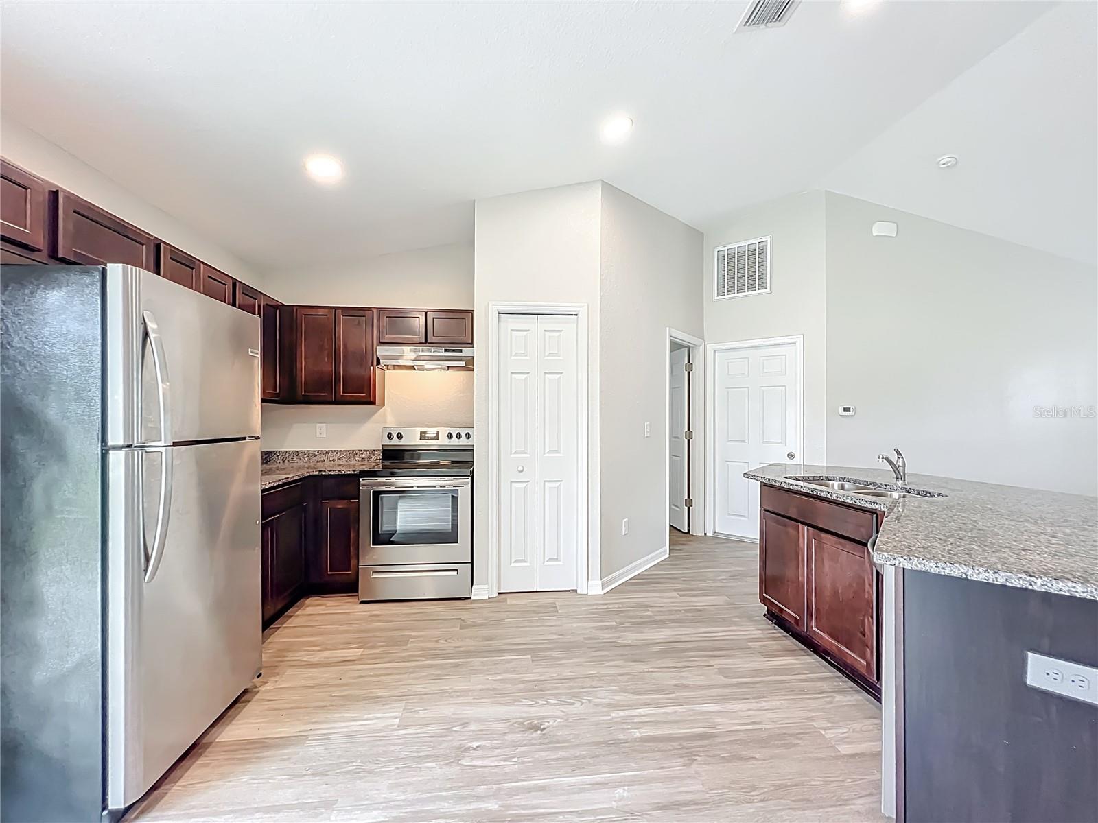 178 PINE CRSE, OCALA, FL — photo 8