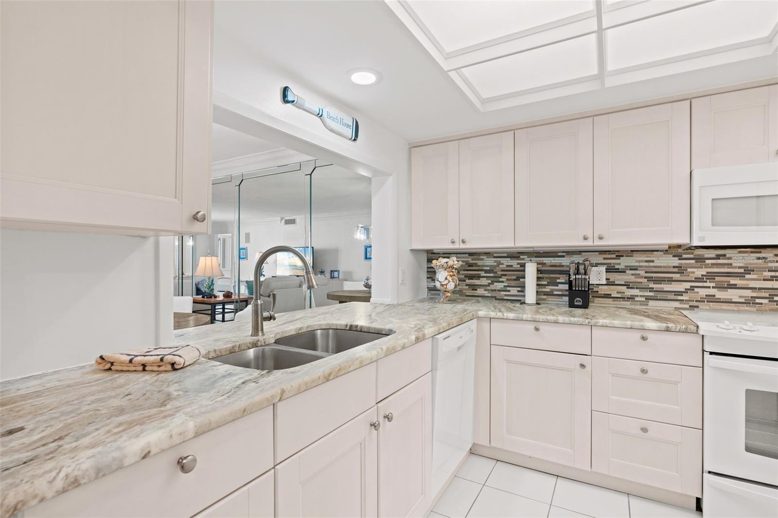 5880 MIDNIGHT PASS RD #605, SARASOTA, FL — photo 10