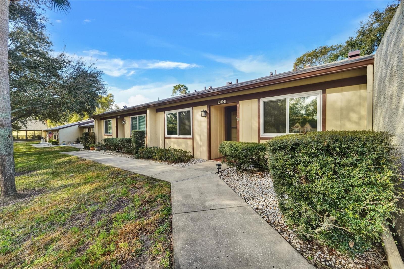 8330 HIGH POINT CIR #6, PORT RICHEY, FL