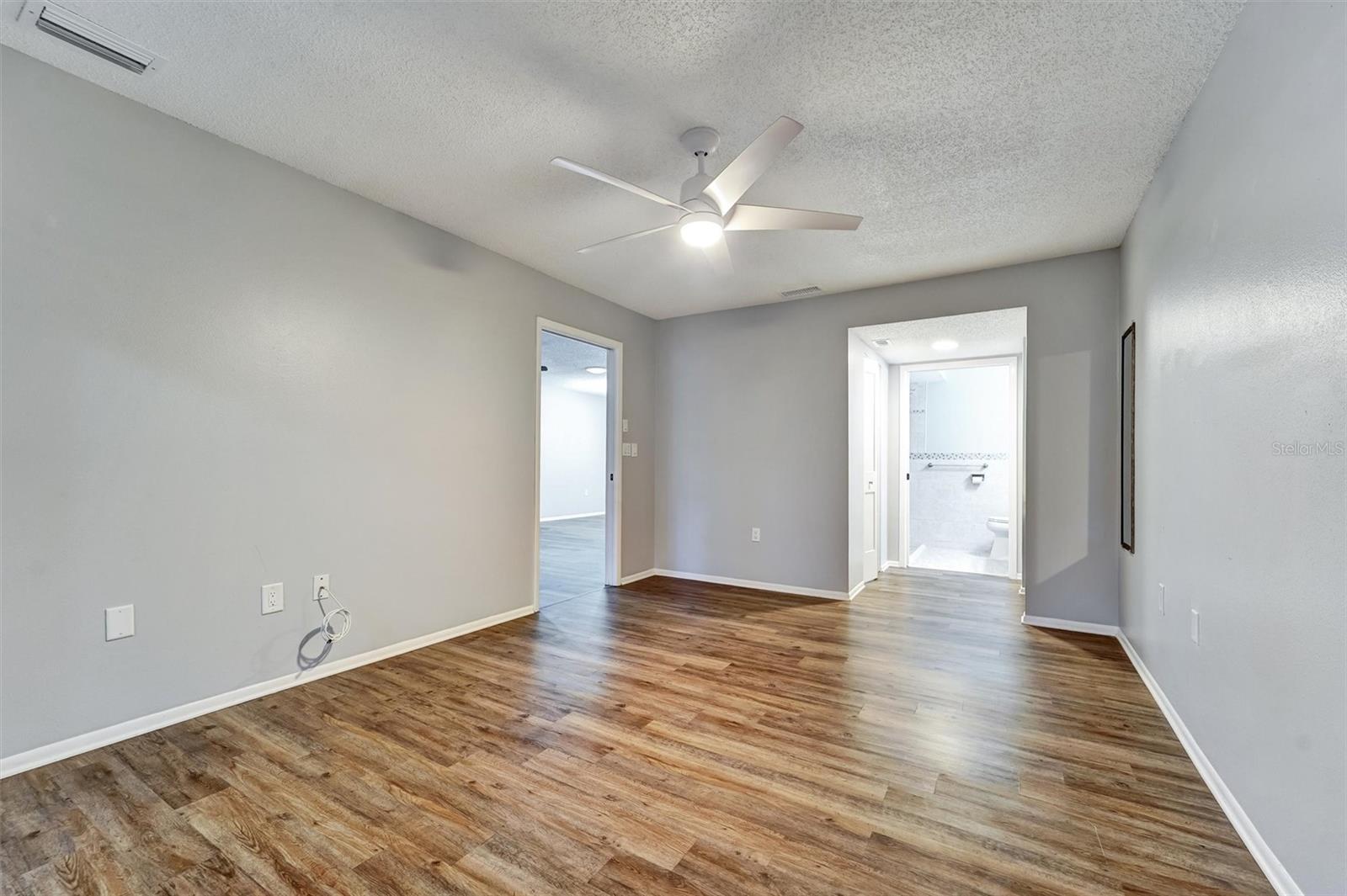 8330 HIGH POINT CIR #6, PORT RICHEY, FL — photo 20