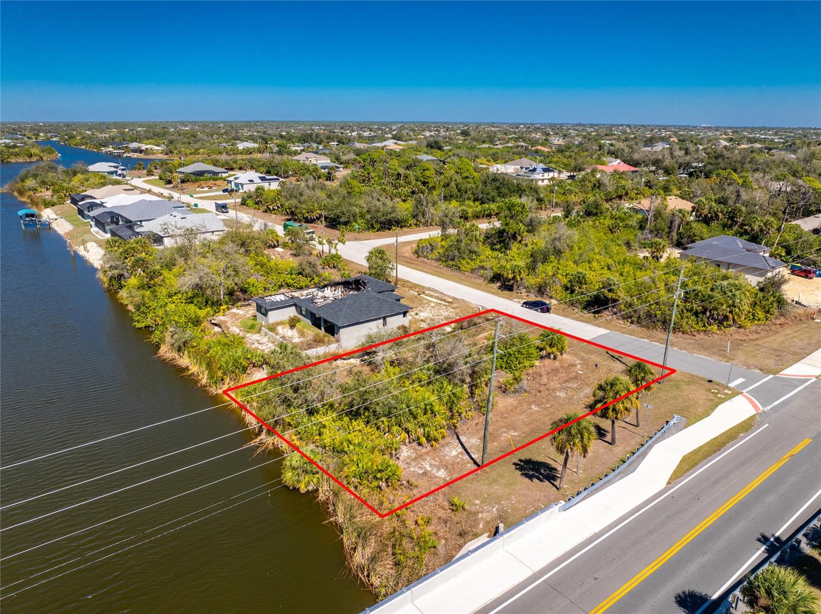 10311 REDONDO ST, PORT CHARLOTTE, FL — photo 2