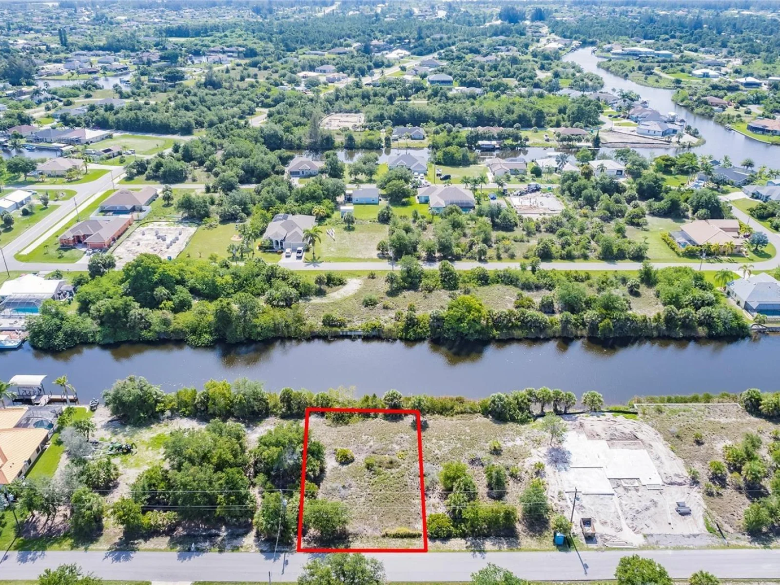 9508 PRESIDENT CIR, PORT CHARLOTTE, FL — photo 2