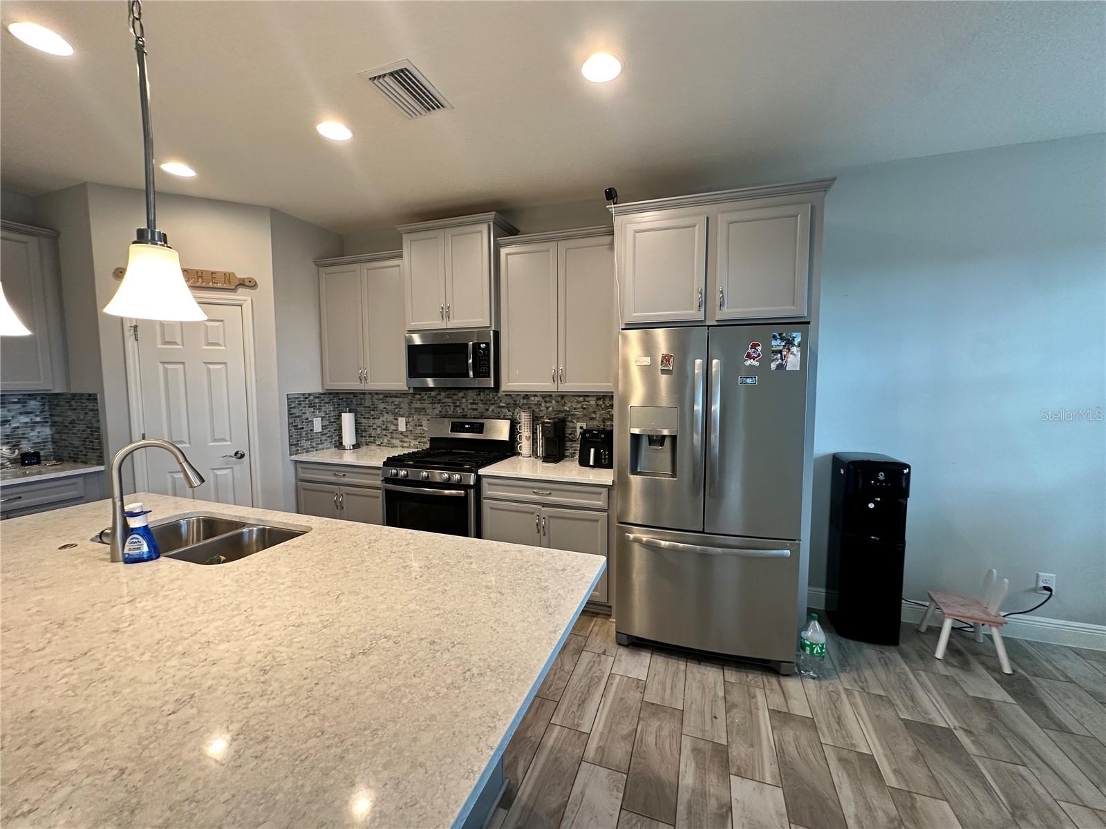 12990 BURNS DR, ODESSA, FL — photo 10