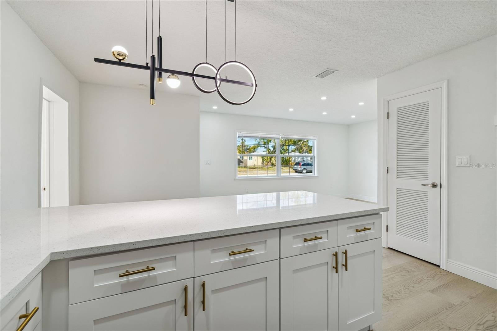 7910 W POWHATAN AVE, TAMPA, FL — photo 56