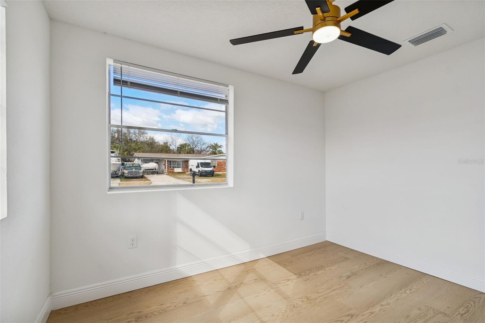 7910 W POWHATAN AVE, TAMPA, FL — photo 128