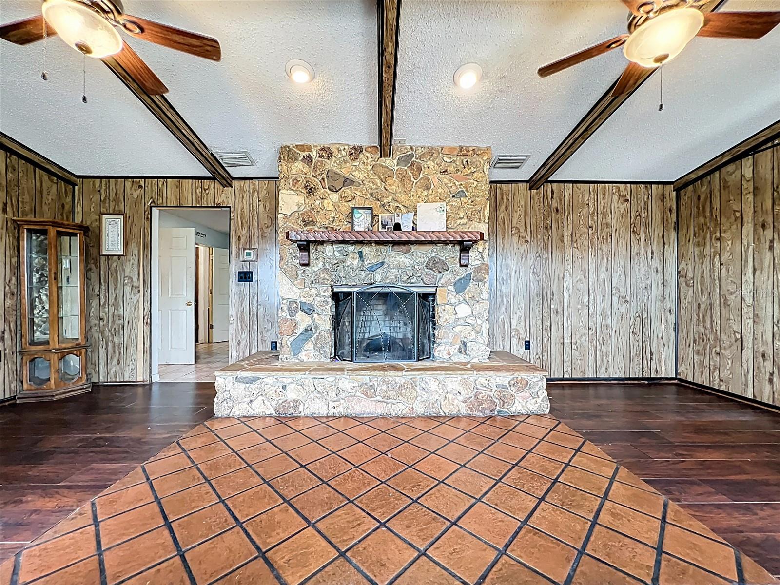 1029 MICHELLE CT, TAVARES, FL — photo 17
