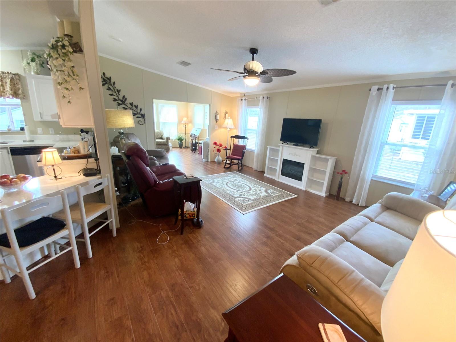 4842 SE 130TH PL, BELLEVIEW, FL — photo 2