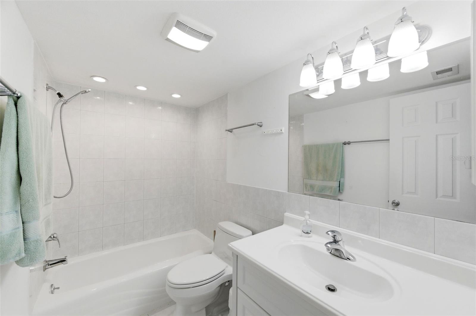 11485 OAKHURST RD #200-208, LARGO, FL — photo 20