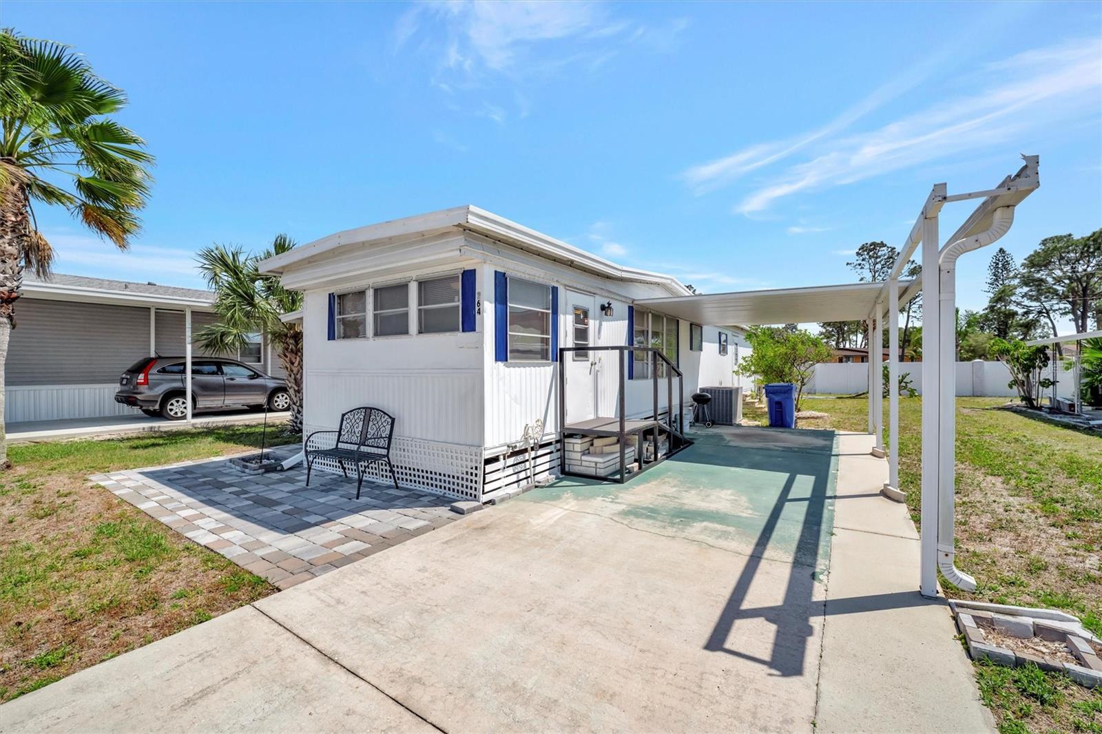 264 S PORT ROYAL LN, APOLLO BEACH, FL — photo 4