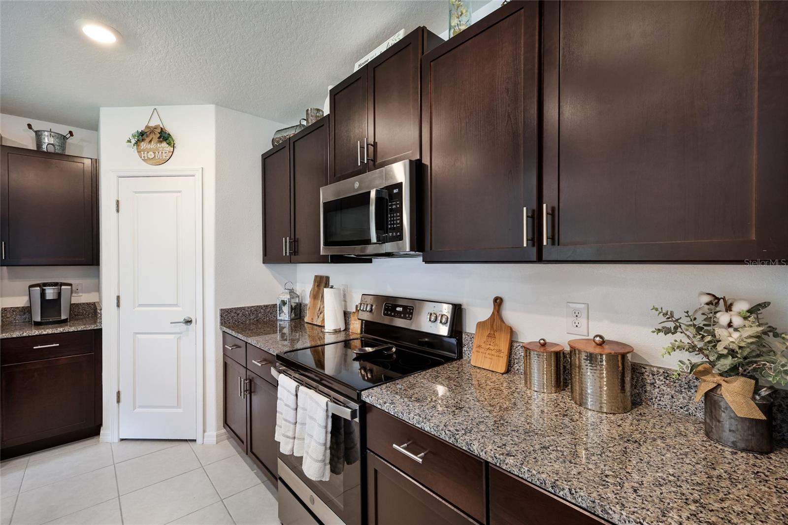 5552 BLUE AZURE DR, WIMAUMA, FL — photo 9