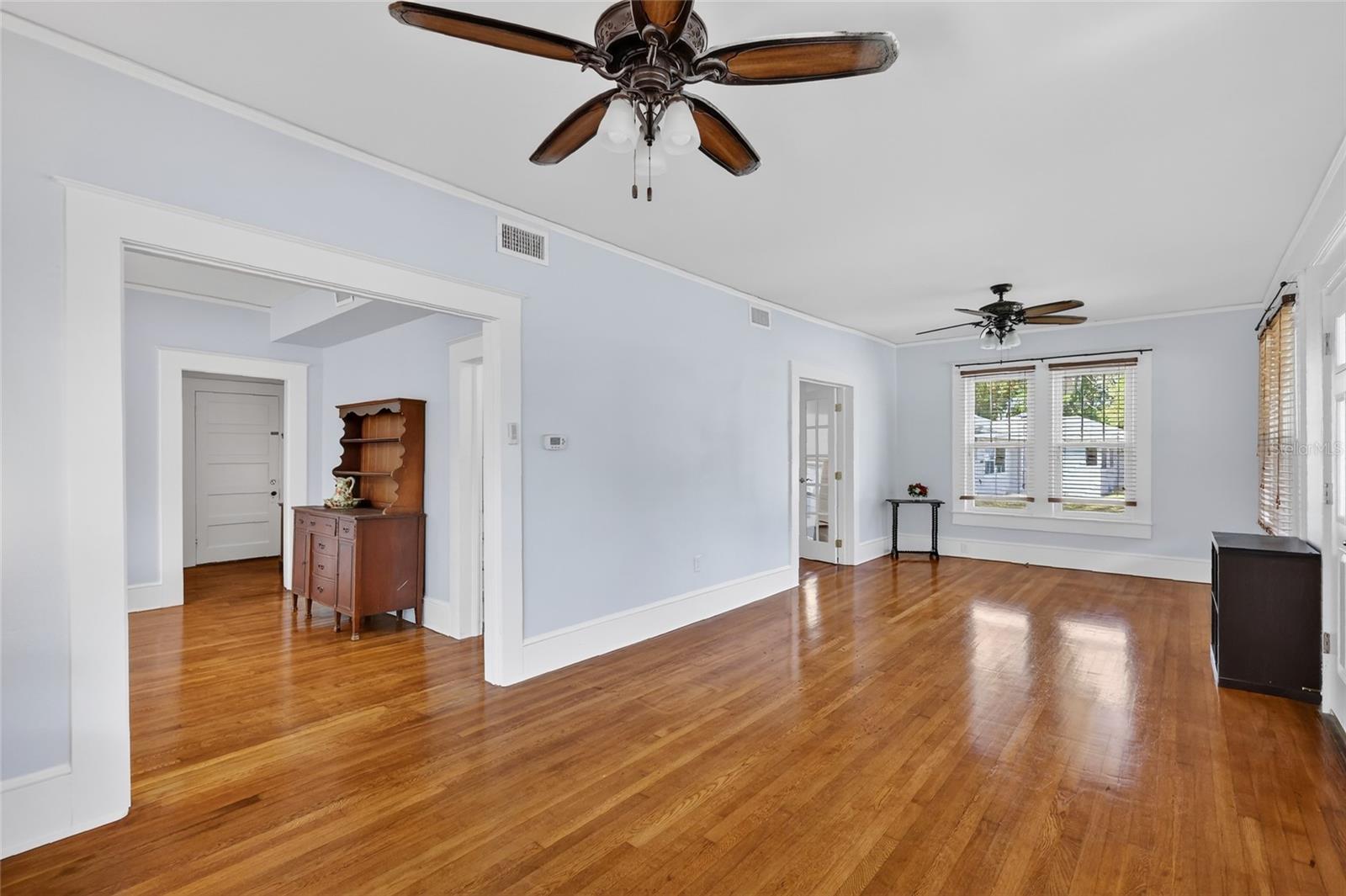 92 S TROWELL AVE, UMATILLA, FL — photo 23