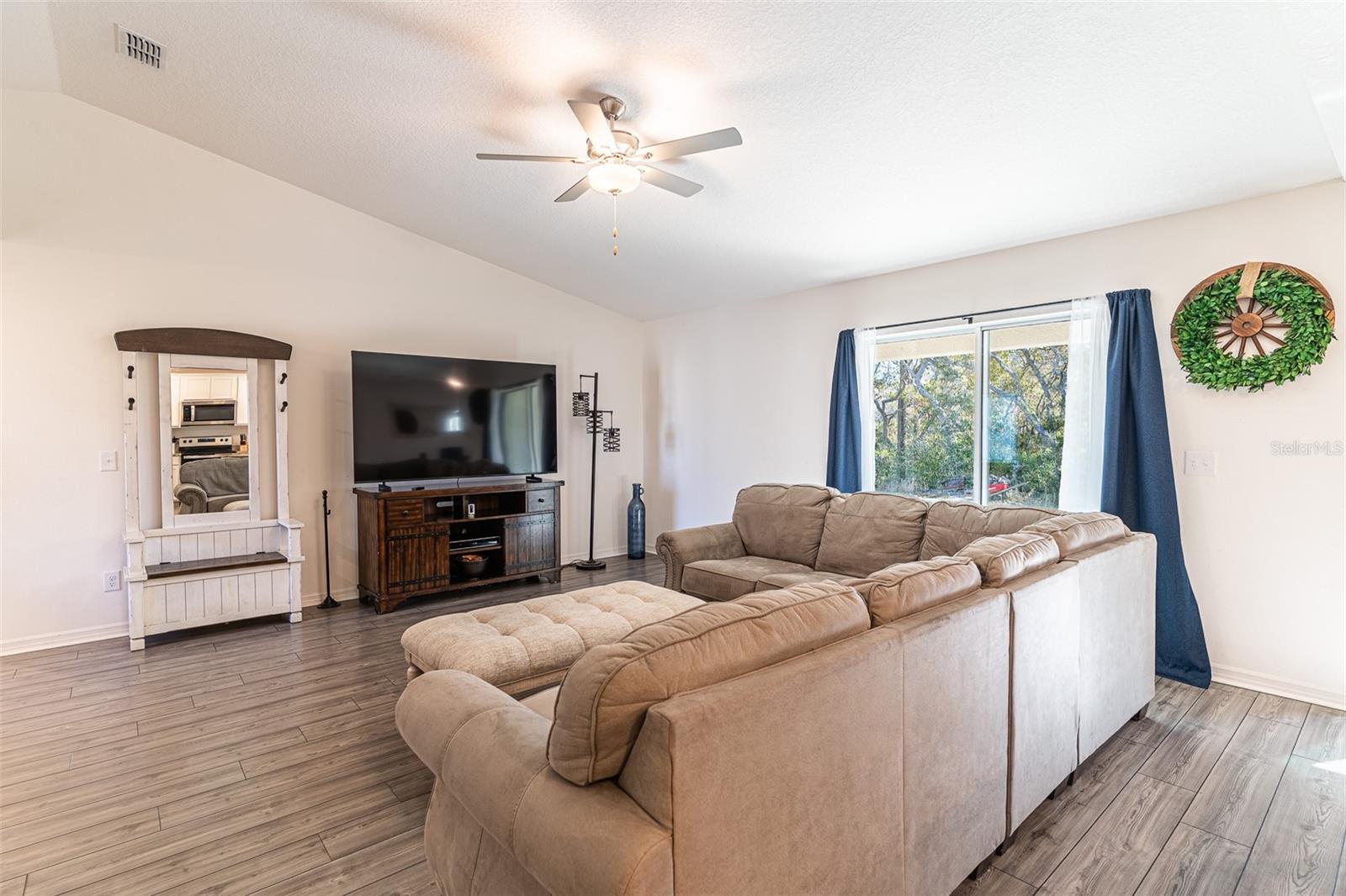 437 RIO GRANDE PL, POINCIANA, FL — photo 3