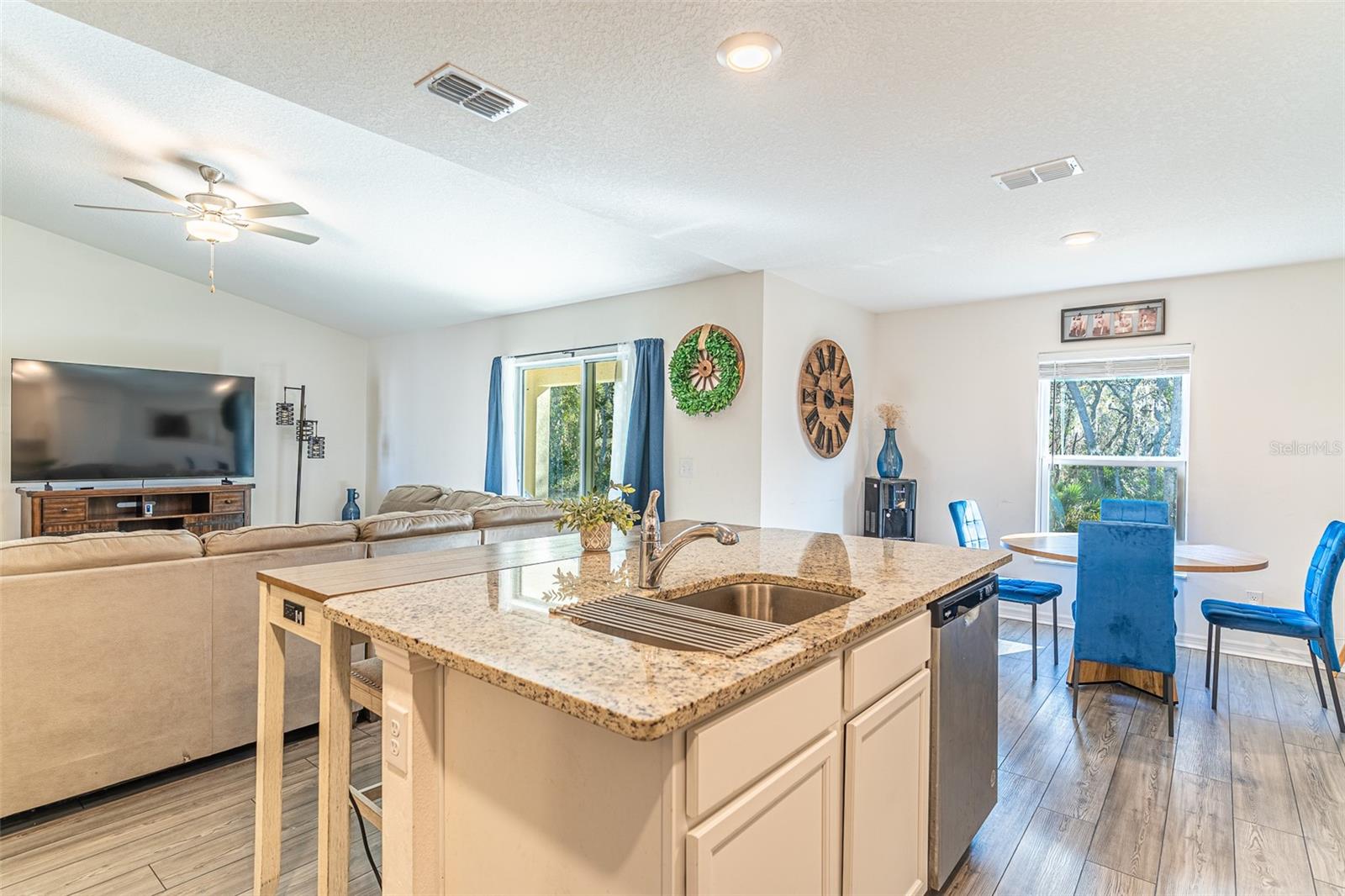 437 RIO GRANDE PL, POINCIANA, FL — photo 4