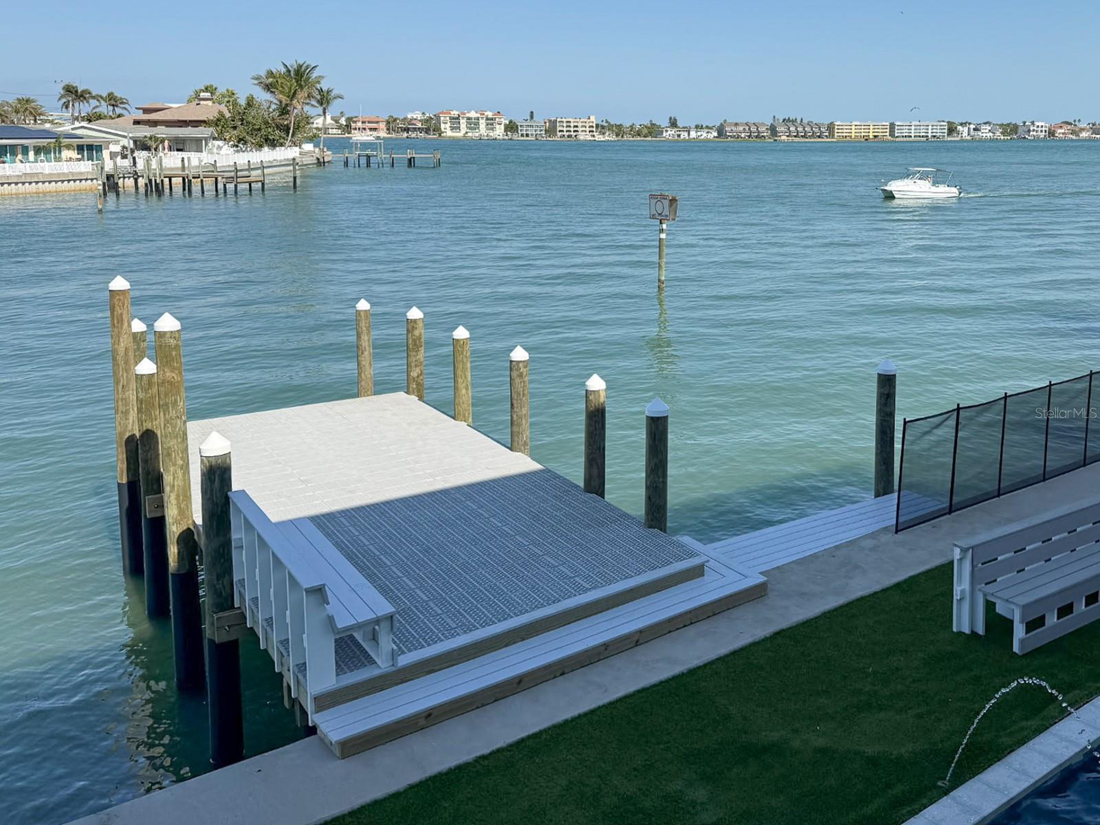 10126 TARPON DR, TREASURE ISLAND, FL — photo 16