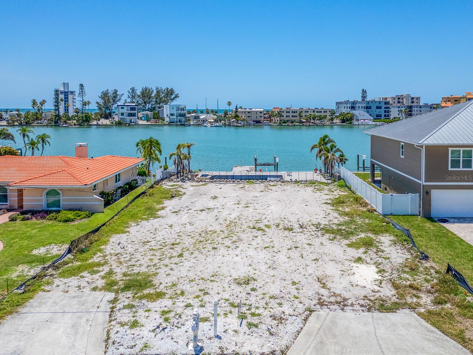 10126 TARPON DR, TREASURE ISLAND, FL — photo 2