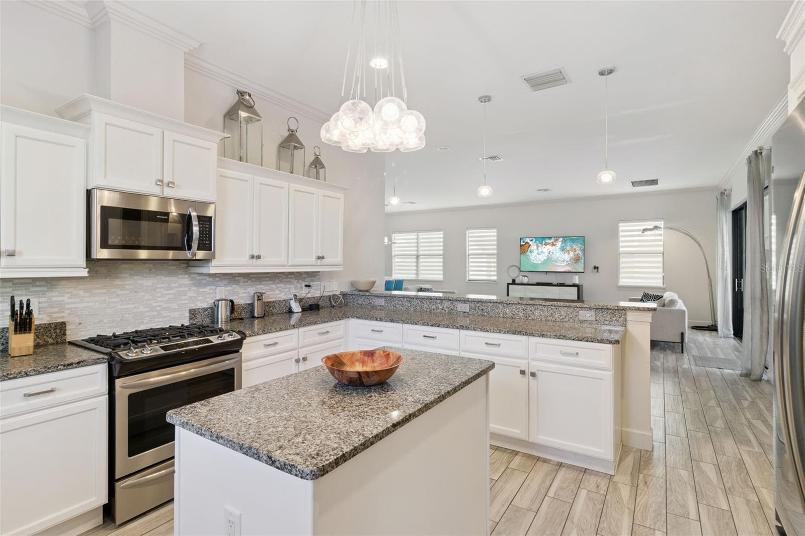 7423 SPARKLING CT, REUNION, FL — photo 15