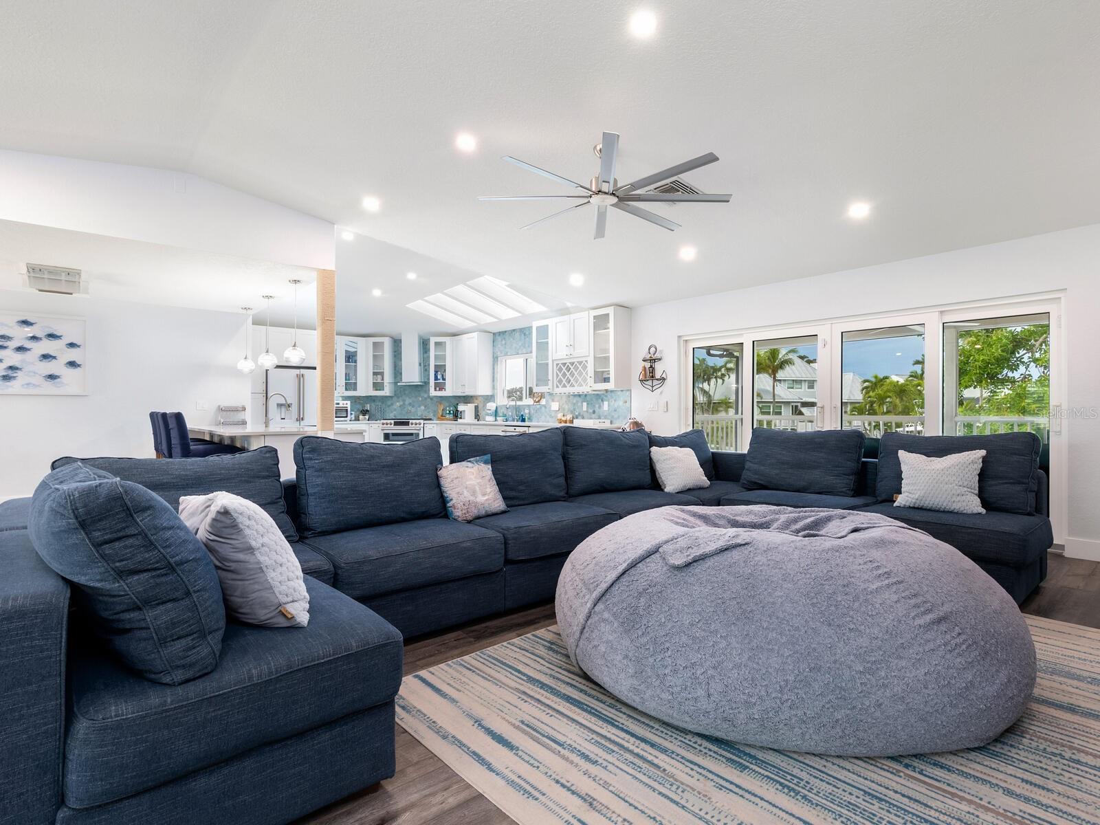 501 NORTON ST, LONGBOAT KEY, FL — photo 12