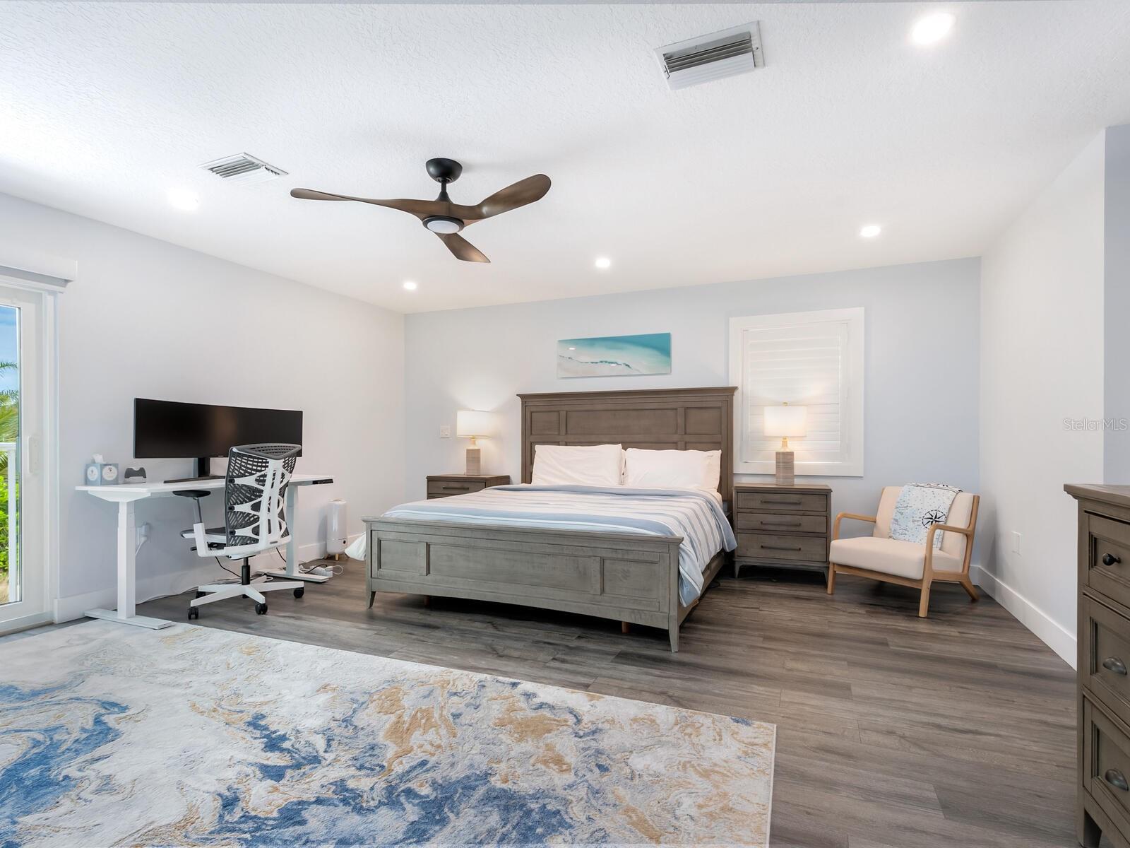 501 NORTON ST, LONGBOAT KEY, FL — photo 19