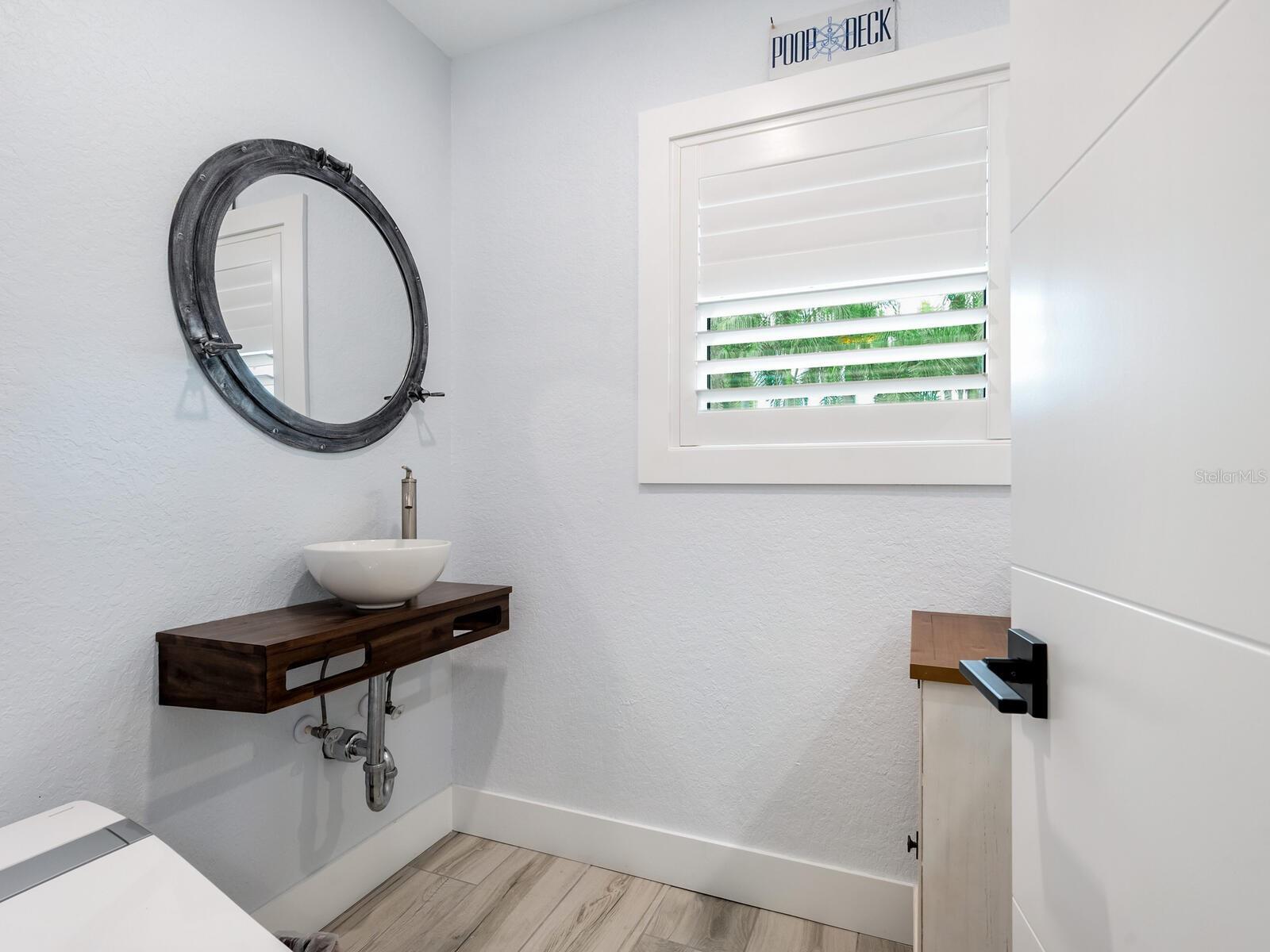 501 NORTON ST, LONGBOAT KEY, FL — photo 24