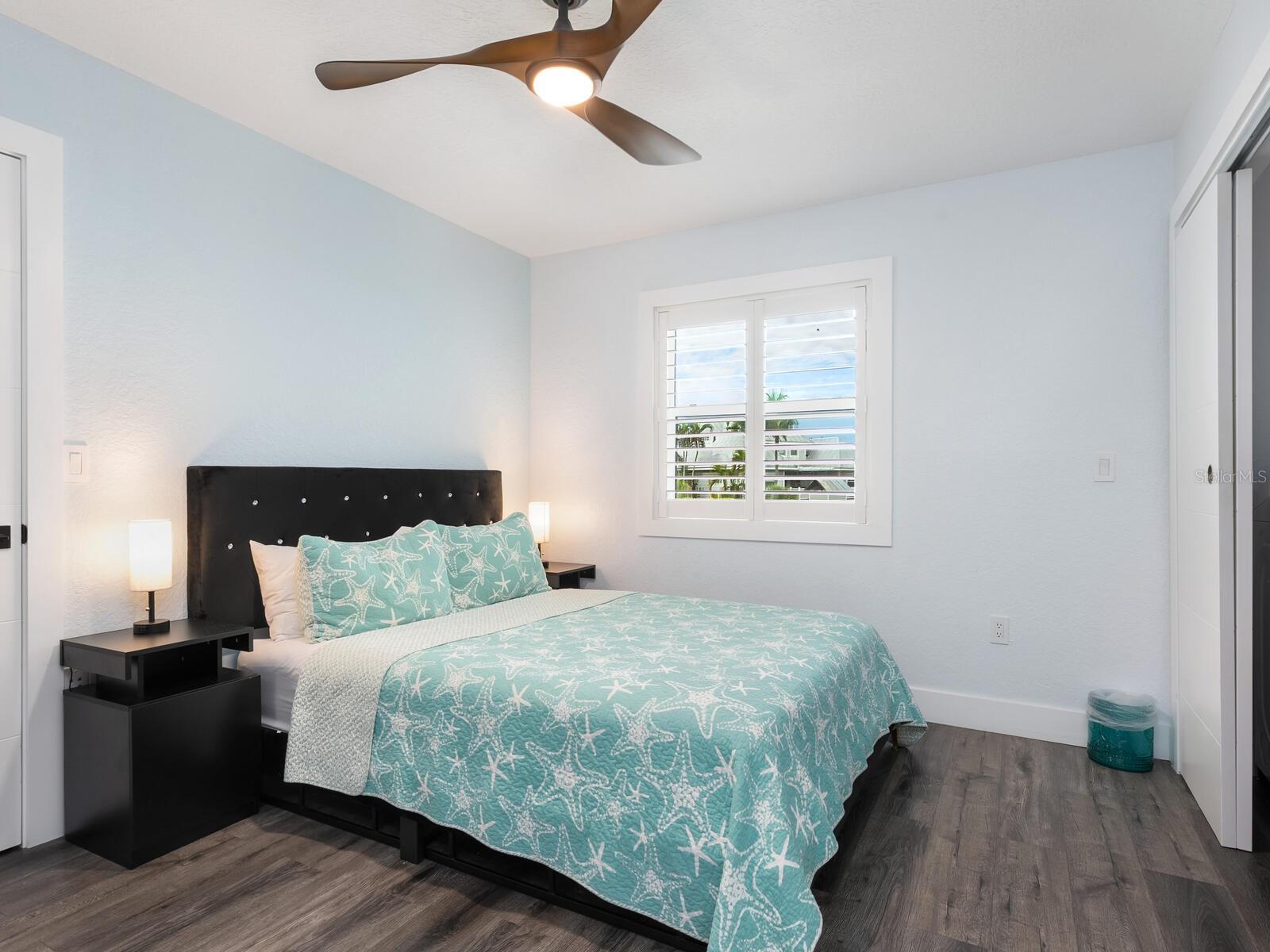 501 NORTON ST, LONGBOAT KEY, FL — photo 25